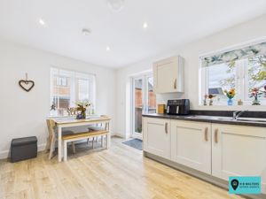 Kitchen/Diner- click for photo gallery